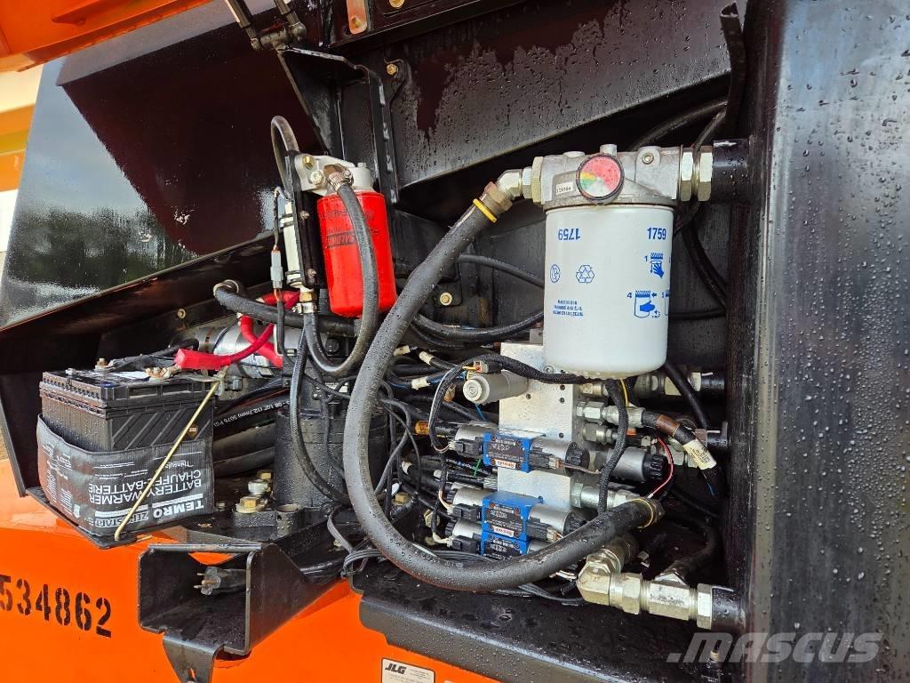 JLG 660 SJ Teleskopbühnen