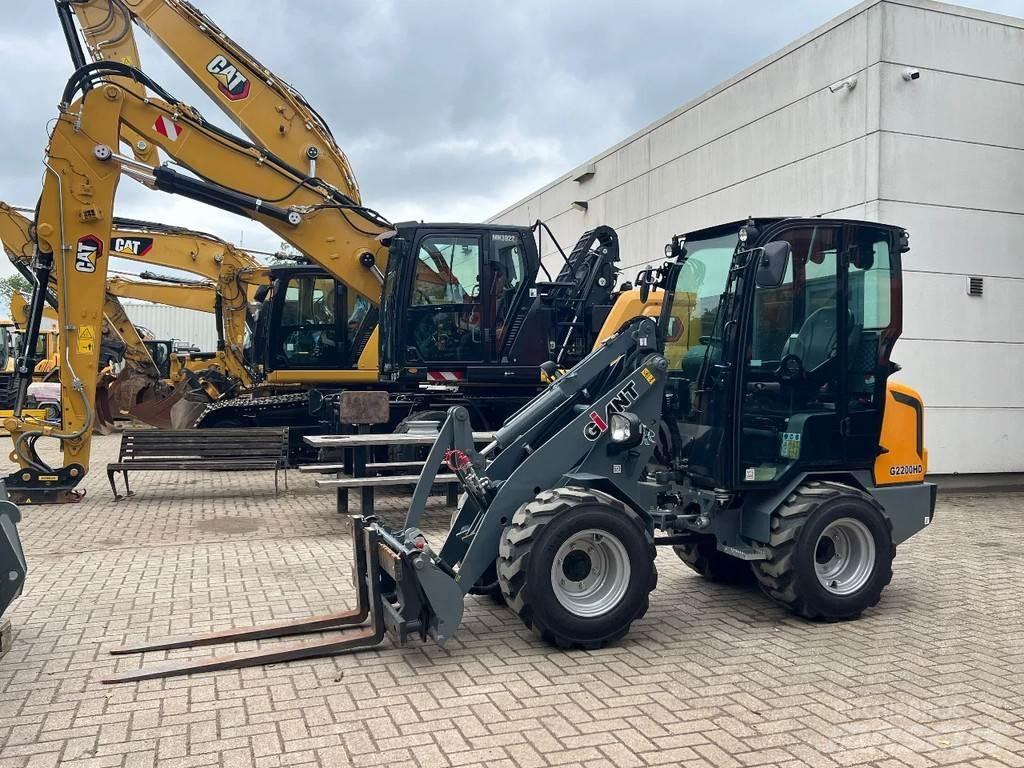 GiANT G2200HD Radlader