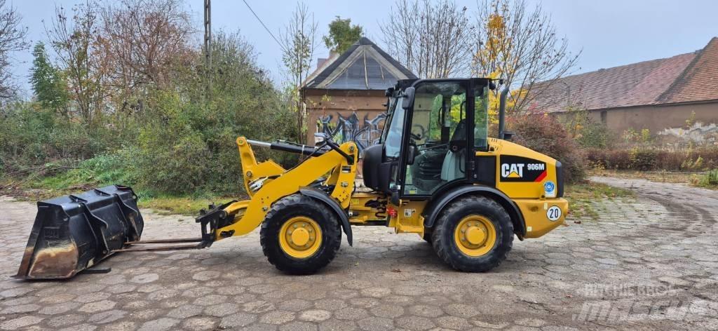 CAT 906 Radlader