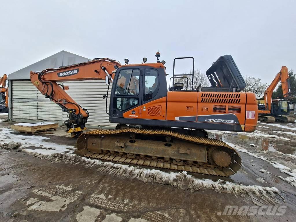 Doosan DX 255 LC-5 Raupenbagger