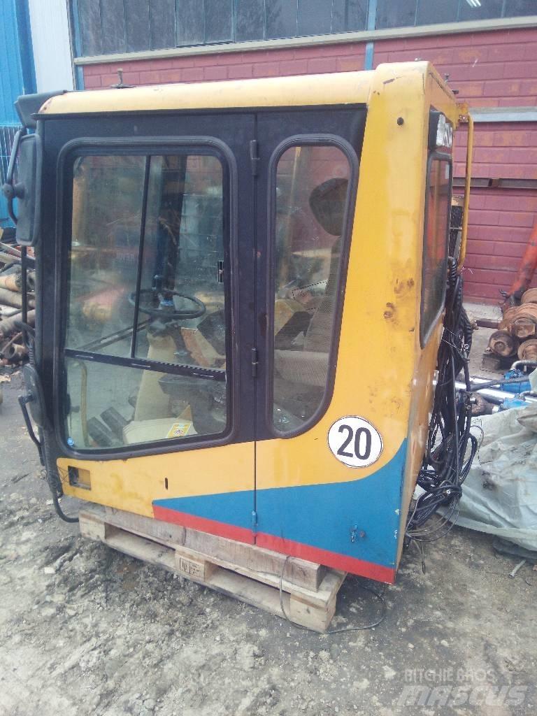 CAT M 320 Kabinen