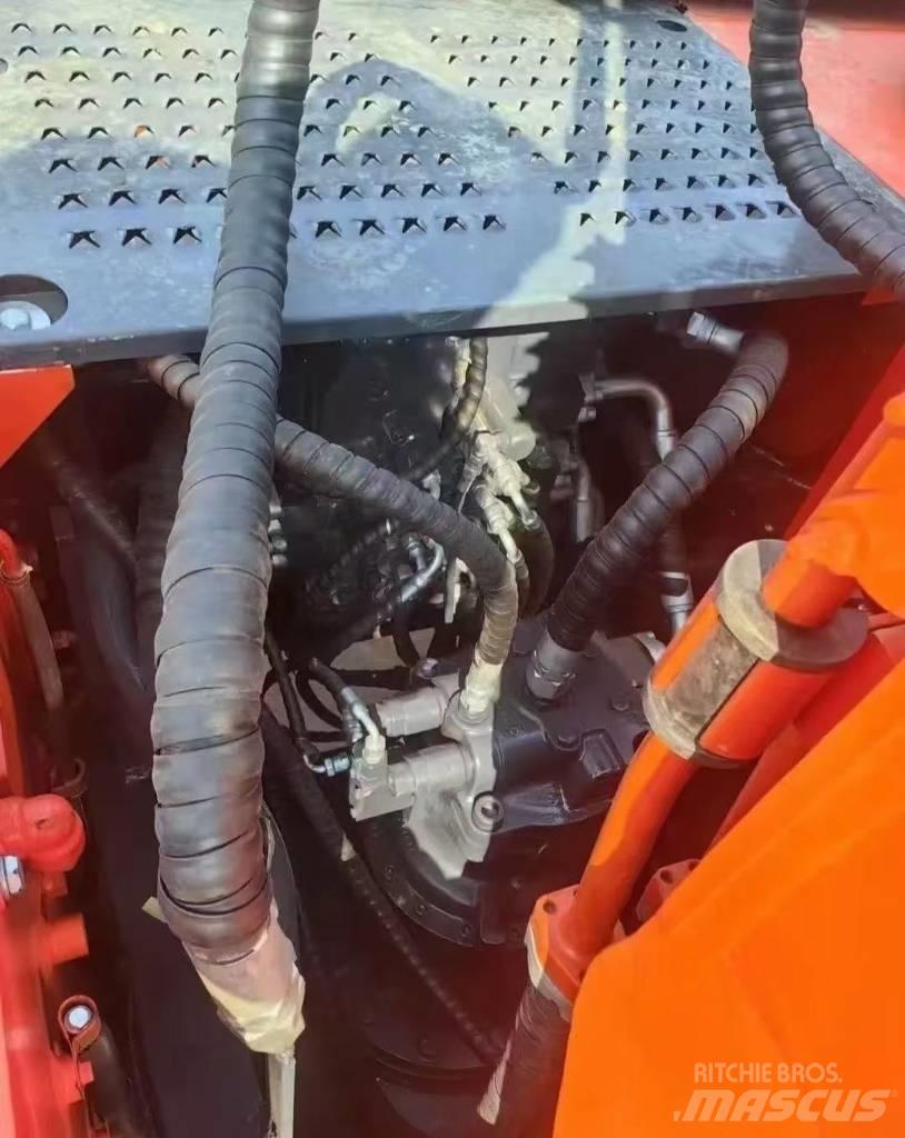 Doosan DX 225 LC Raupenbagger