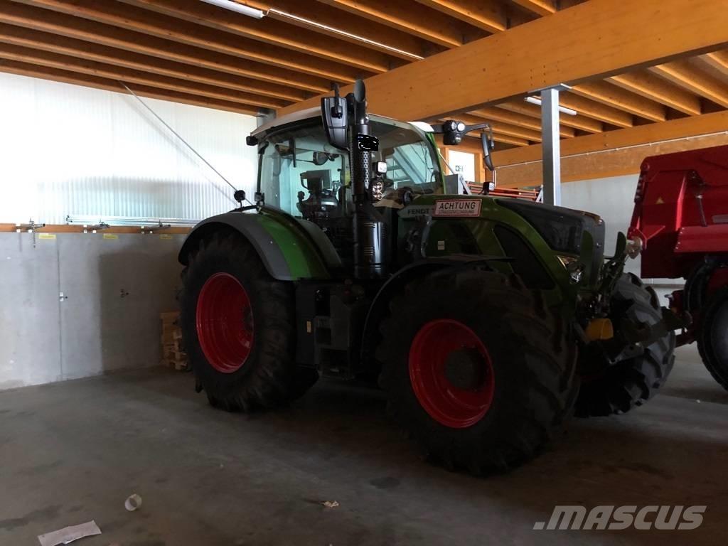 Fendt 724 Vario S4 Traktoren