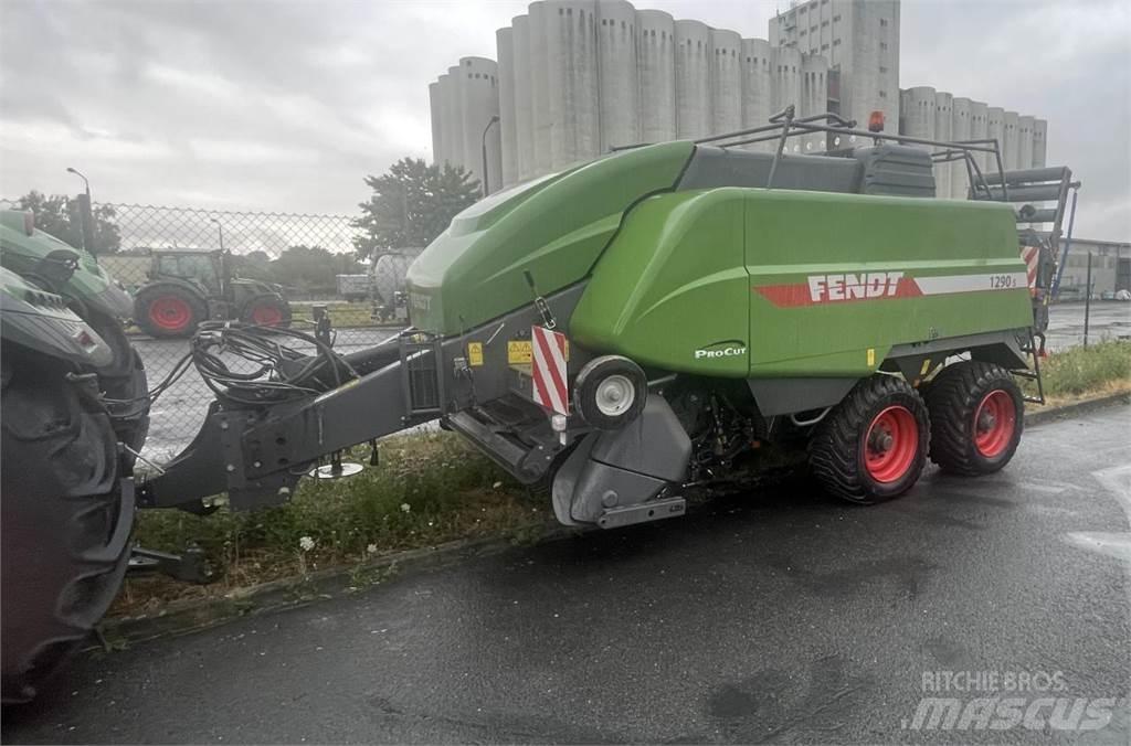 Fendt 1290 S Quaderpressen