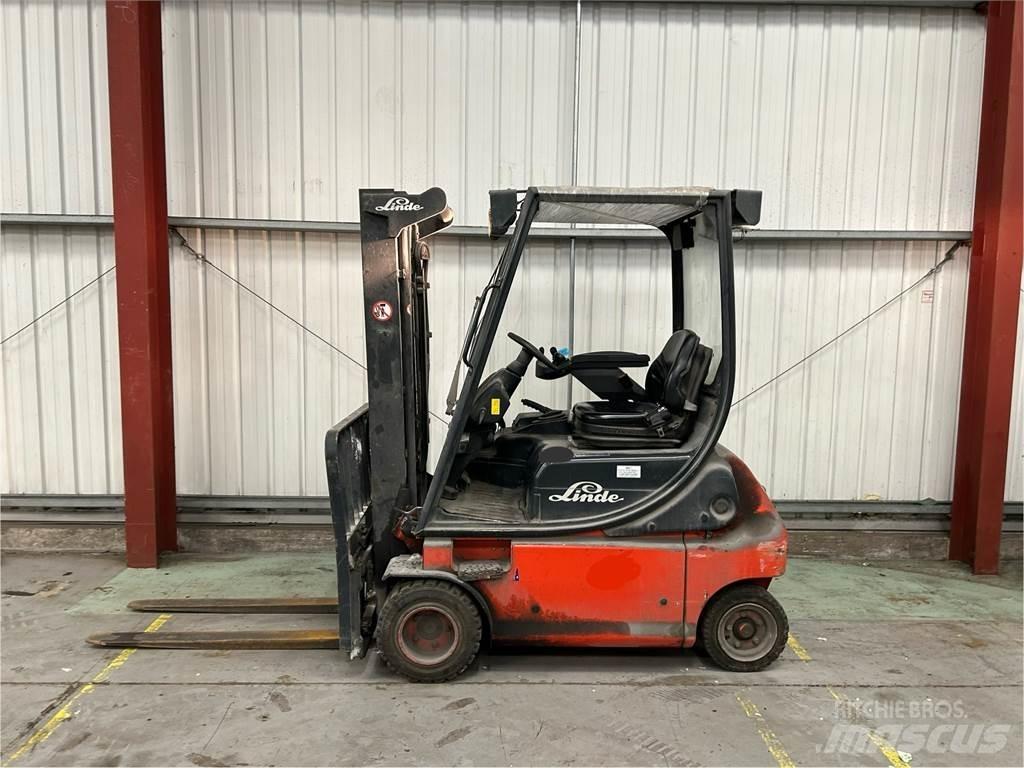 Linde E18P-02 Elektrische heftrucks