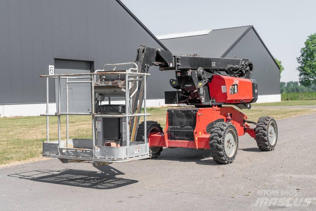 Manitou ManGo 12 Gelenkteleskoparbeitsbühnen