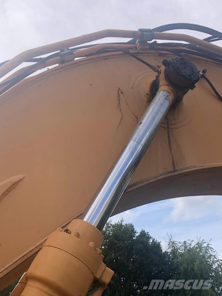 Hyundai R180LC-9A Raupenbagger