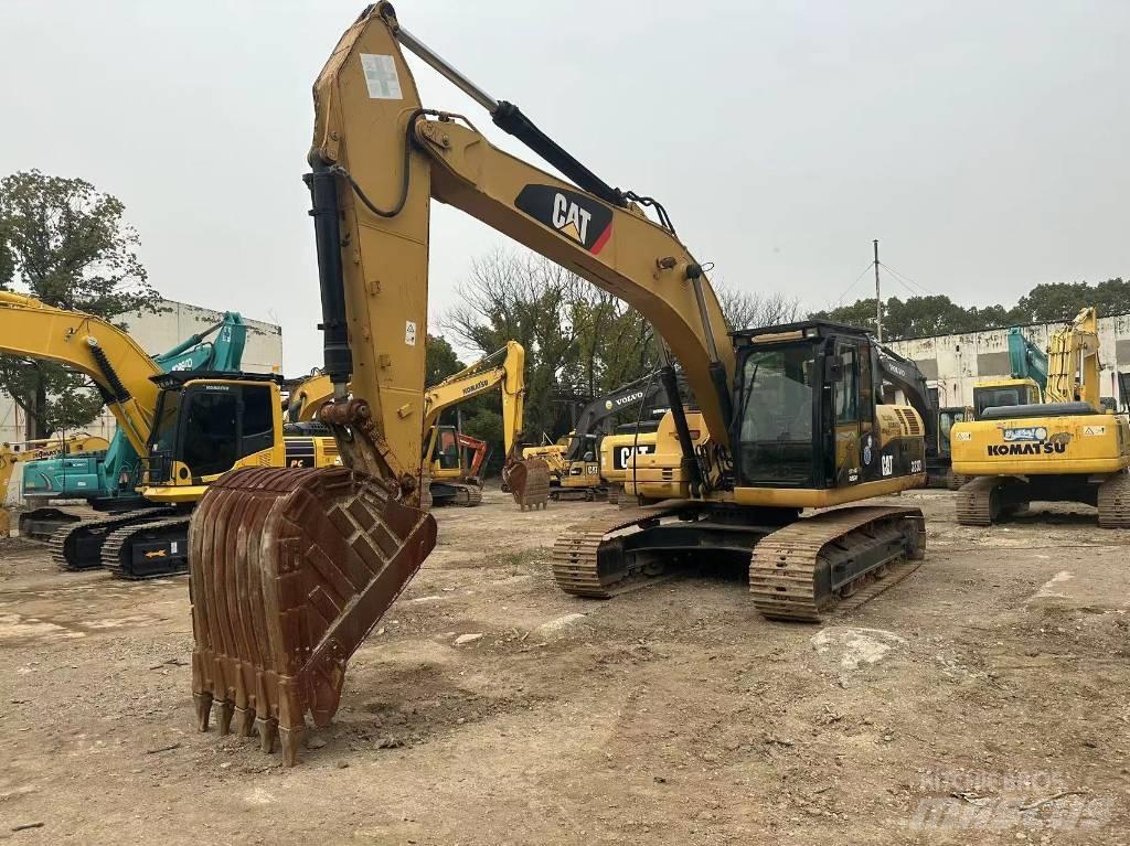 CAT 323D Raupenbagger