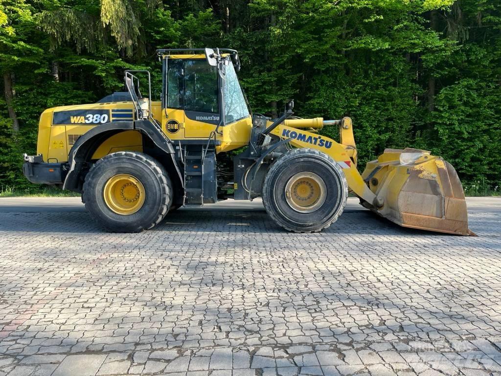Komatsu WA 380-8 Radlader