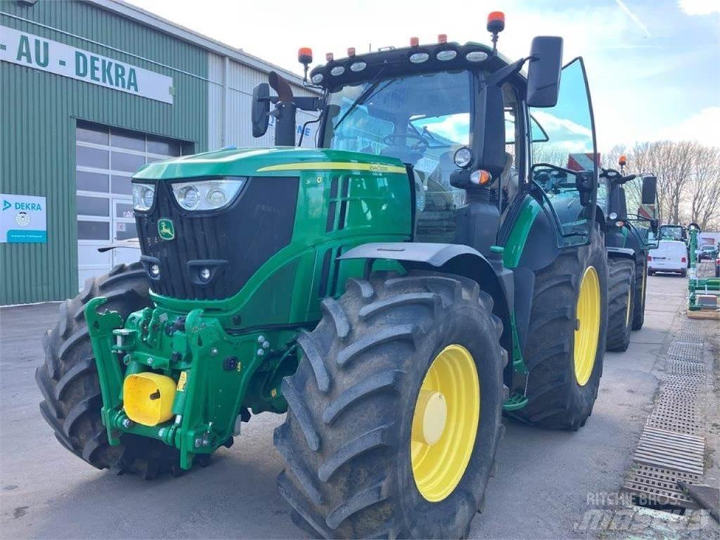 John Deere 6250R Traktoren