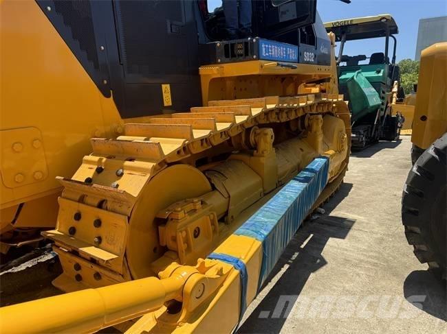 Shantui SD 32 Bulldozer
