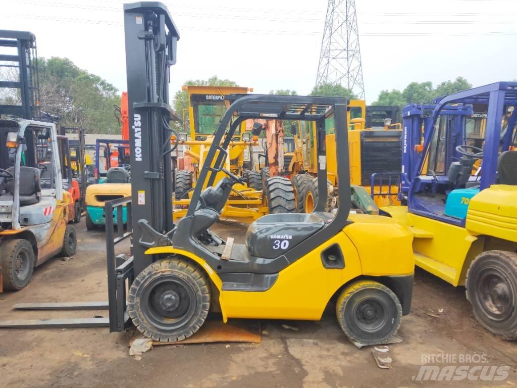 Komatsu FD 30 T-17 Diesel heftrucks