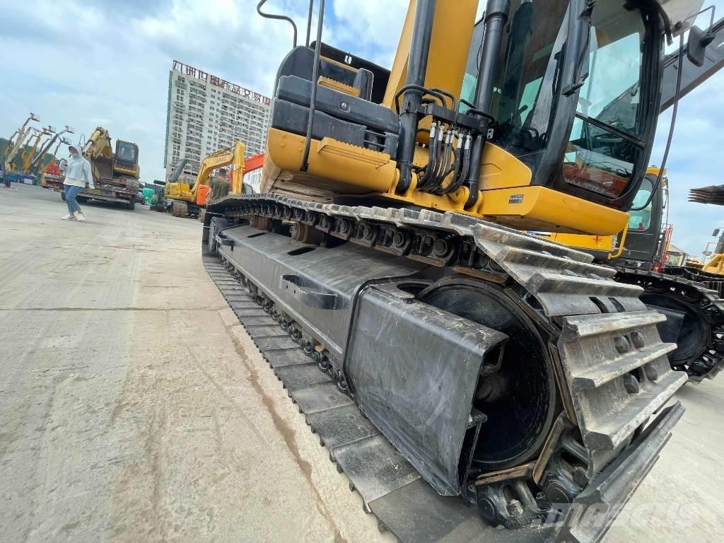 CAT 323 D Raupenbagger