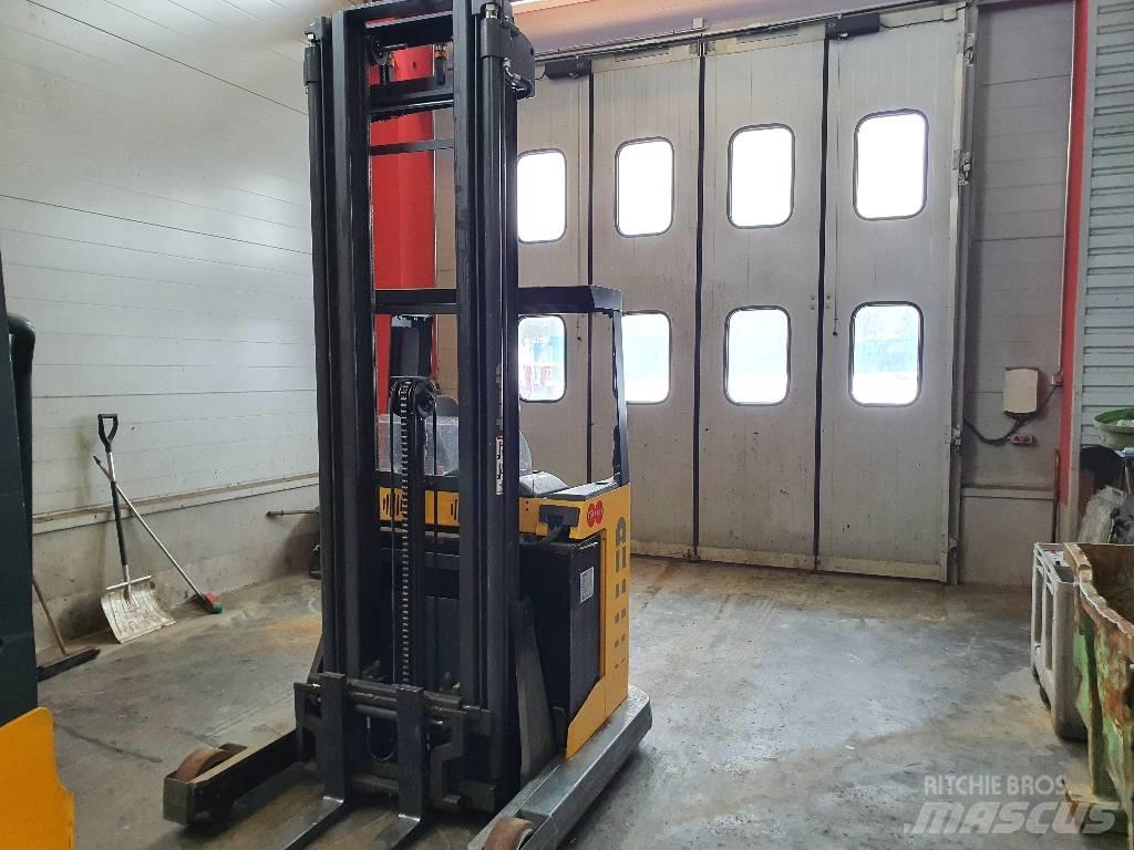 Atlet UNS141 Schubmaststapler