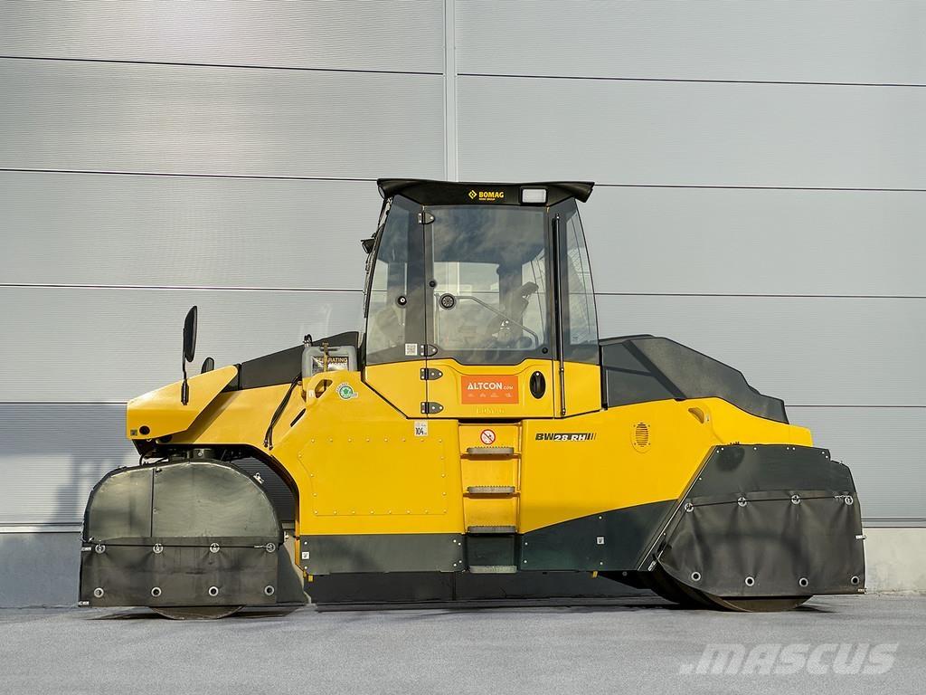 Bomag BW 28 RH Gummiradwalzen