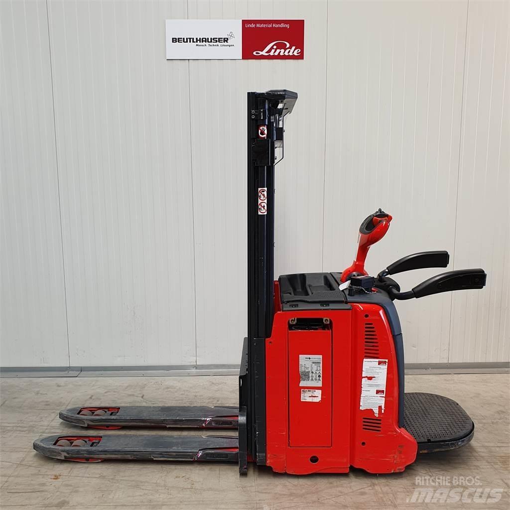 Linde D12AP Deichselstapler