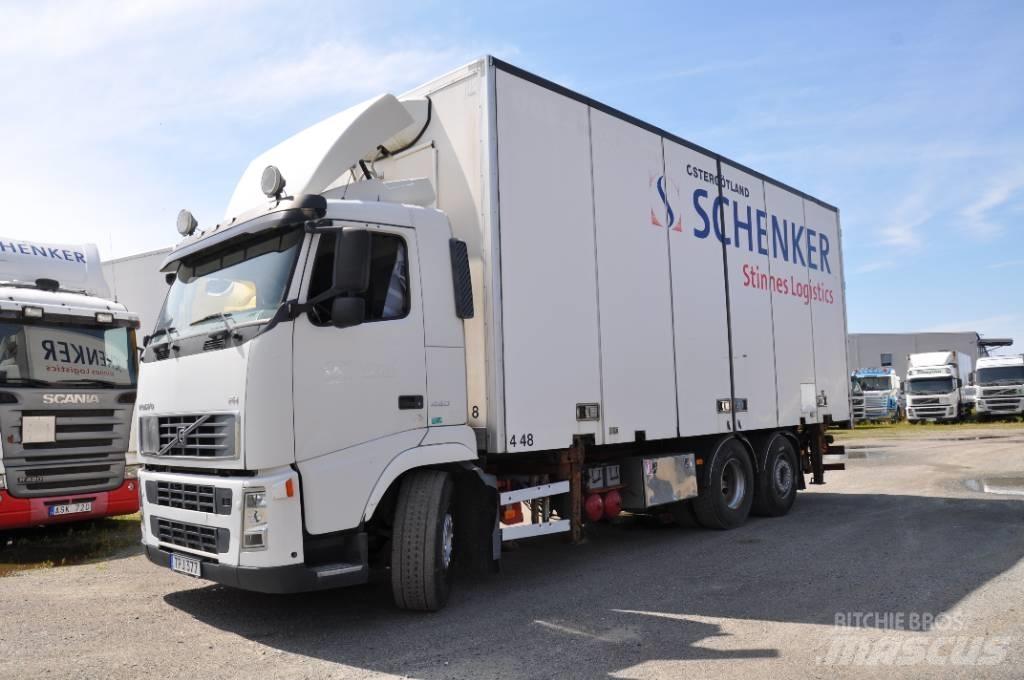Volvo FH440 6X2 Kofferaufbau