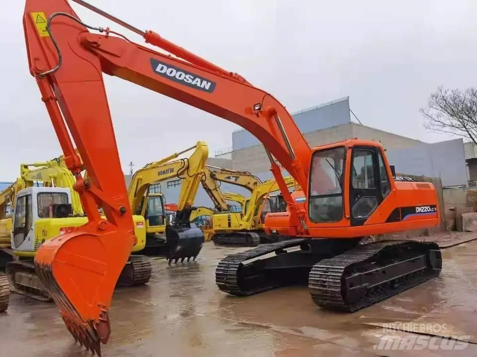 Doosan DH 220 Raupenbagger