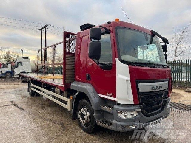 DAF LF180 Pritschenwagen/Pritschenwagen mit Seitenklappe