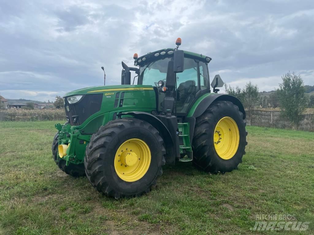 John Deere 6250 R Traktoren