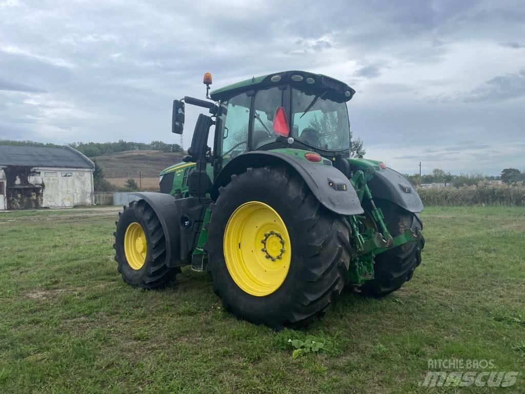 John Deere 6250 R Traktoren