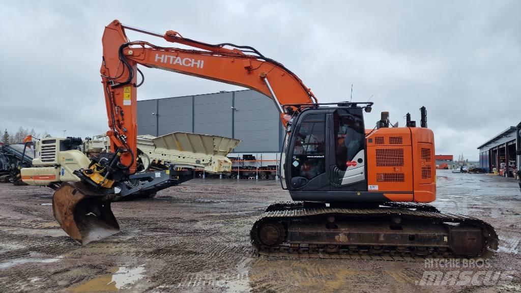 Hitachi ZX225USLC-6 Raupenbagger