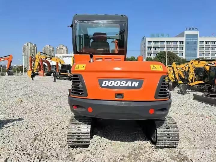 Doosan DX60-9C Raupenbagger