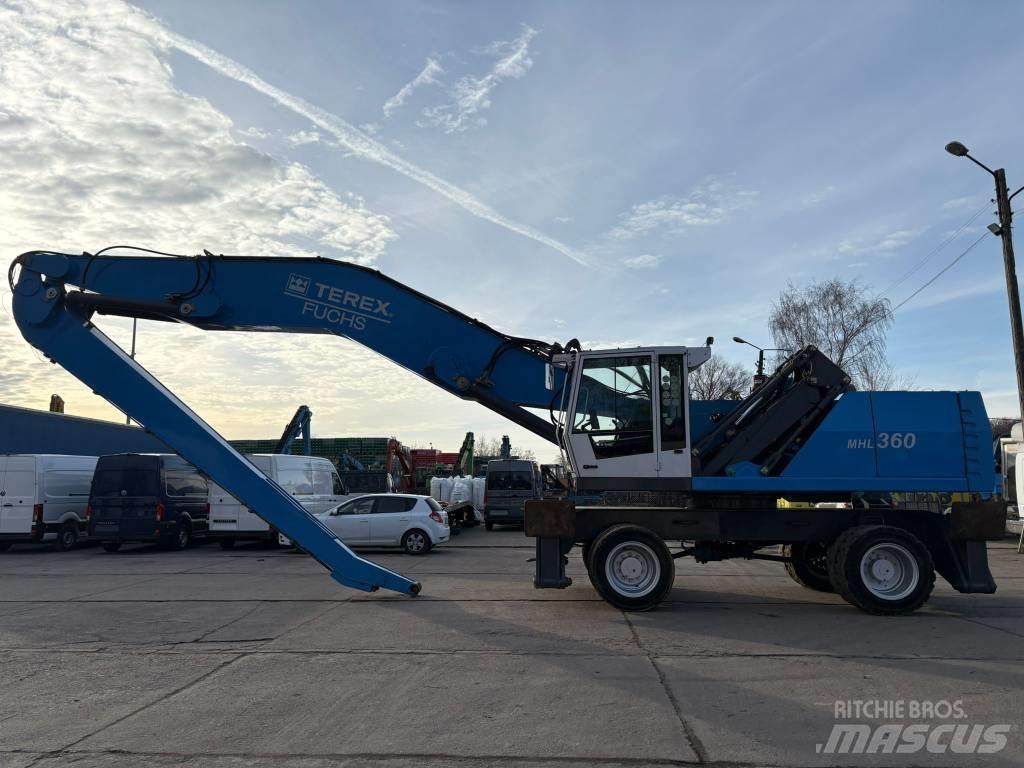 Fuchs MHL 360 D Materialumschlag
