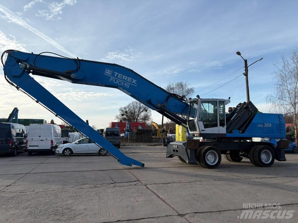 Fuchs MHL 360 D Materialumschlag