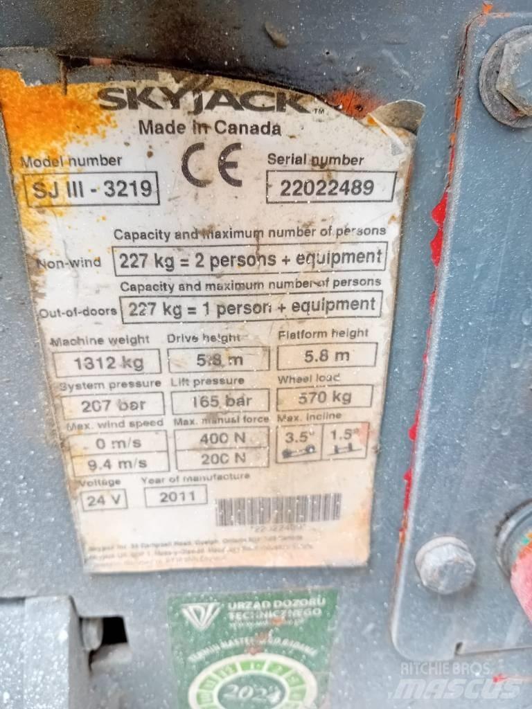 SkyJack 3219 SJ Scheren-Arbeitsbühnen