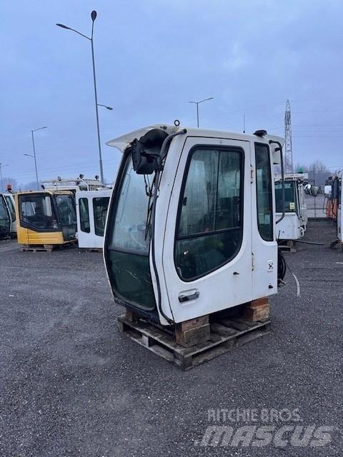 Liebherr A 314 CAB Kabinen