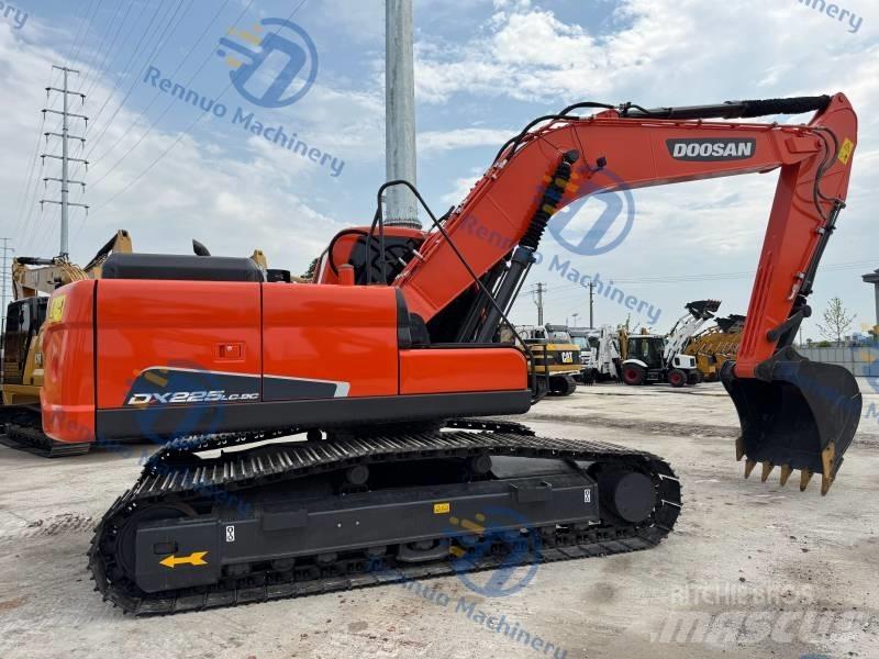 Doosan DX 225 LC-9C Raupenbagger