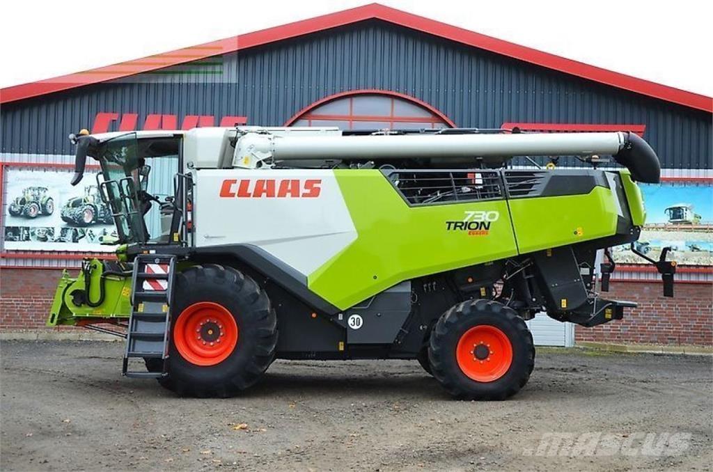 CLAAS trion 730 Mähdrescher