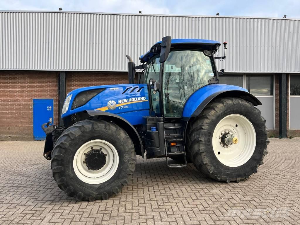 New Holland T 7.230 Traktoren