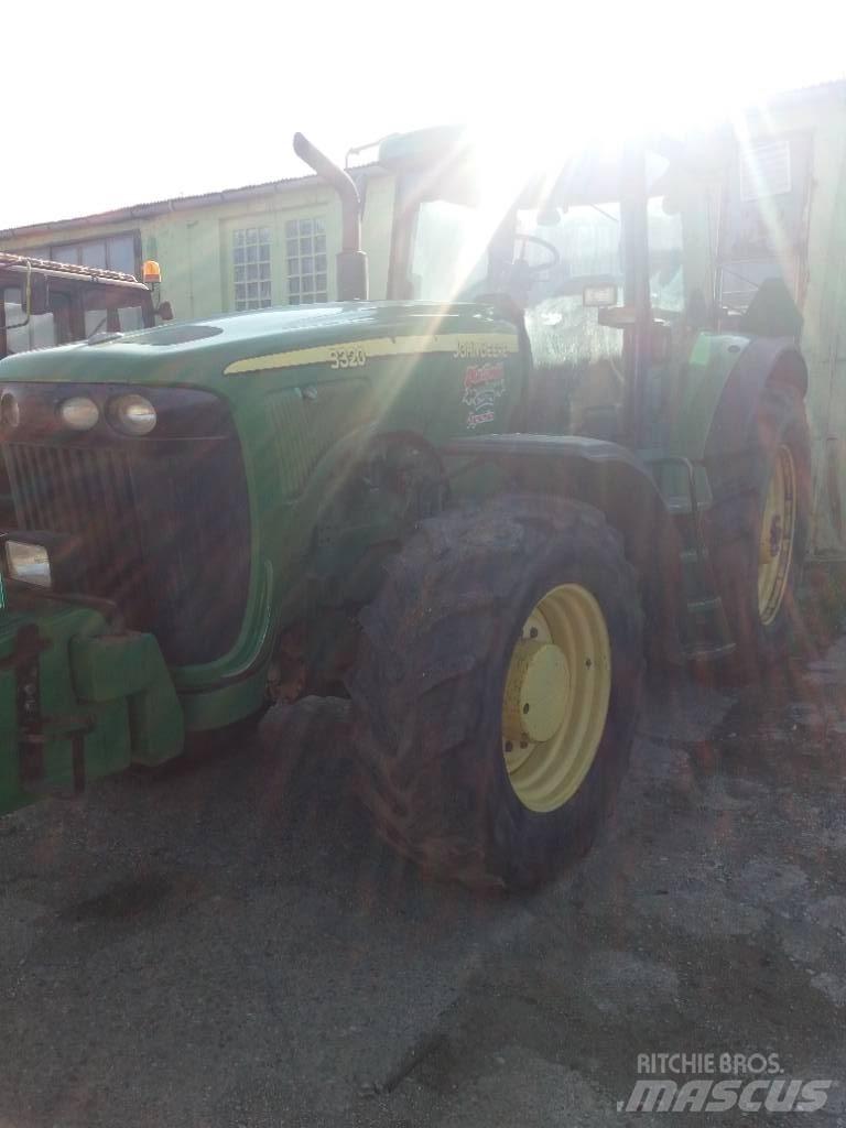 John Deere 8320 Traktoren