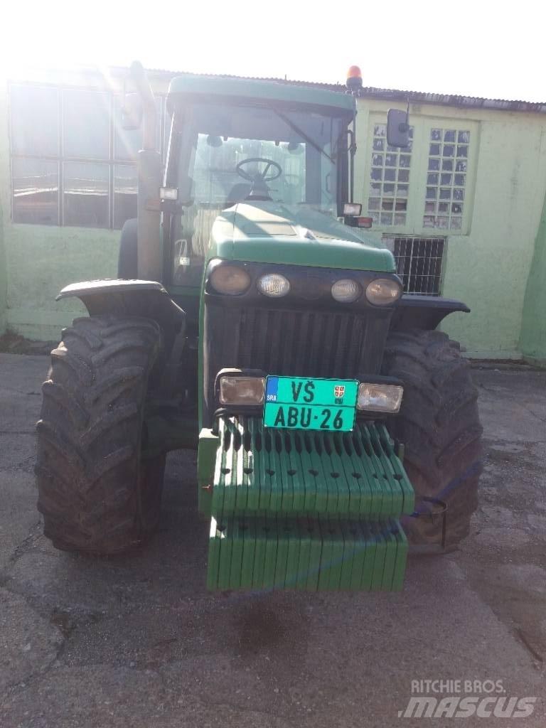 John Deere 8320 Traktoren
