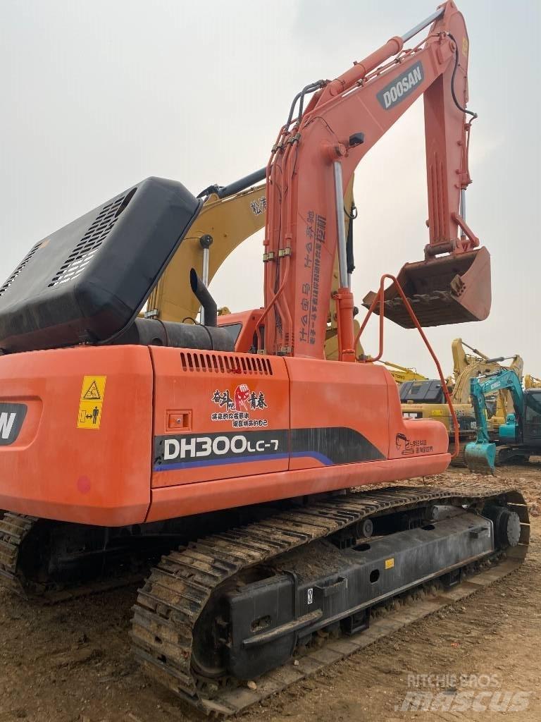 Doosan DH300-7 Raupenbagger