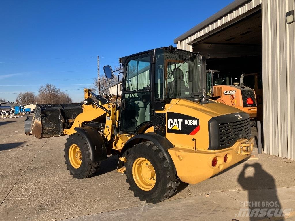 CAT 908m Radlader