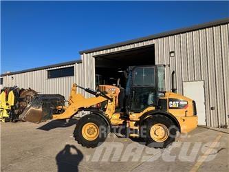 CAT 908m Radlader