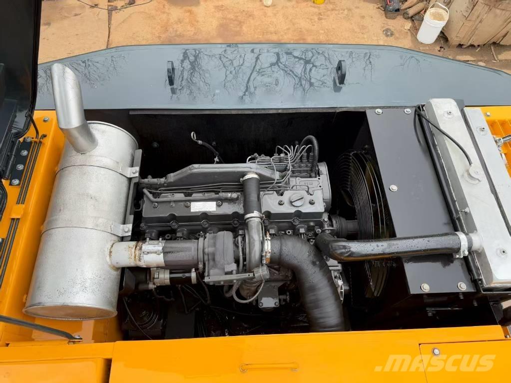 Hyundai 305-9t Raupenbagger