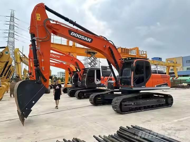 Doosan DX300LC-9C Raupenbagger