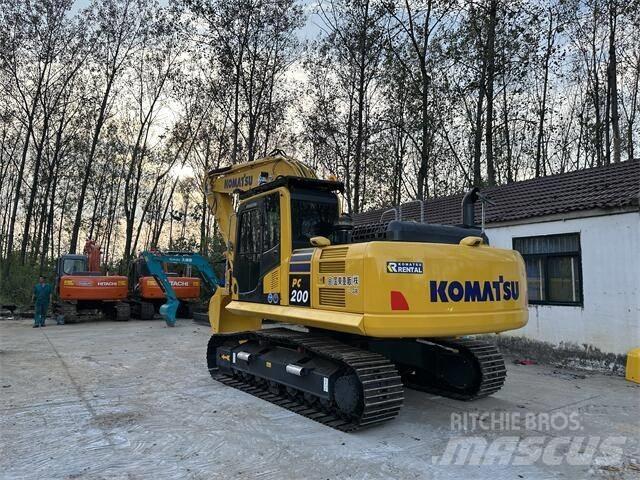 Komatsu PC200-8 Raupenbagger
