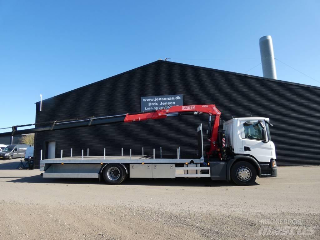 Scania P 220 Kranwagen