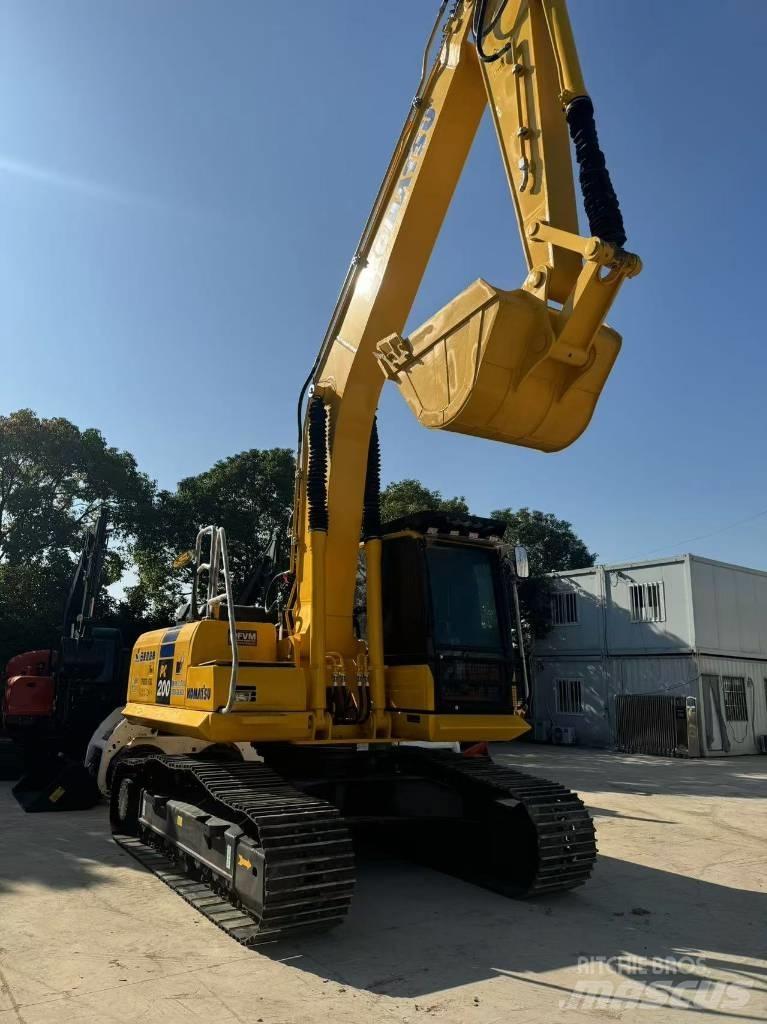 Komatsu PC 200-8 Raupenbagger