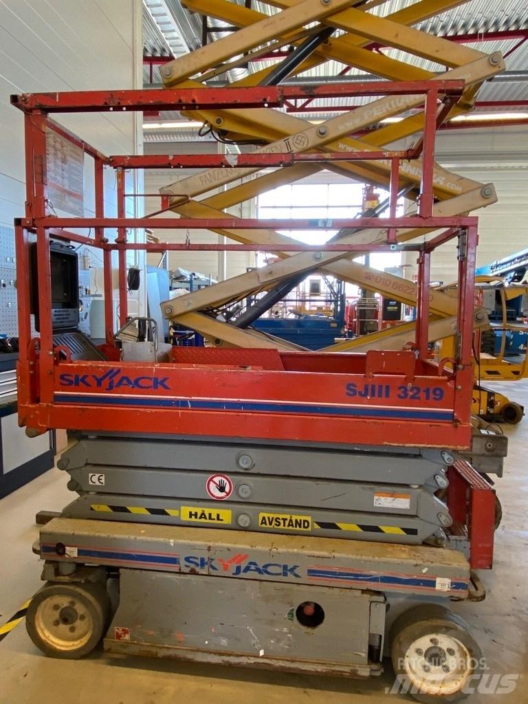 SkyJack SJ 3219 Scheren-Arbeitsbühnen