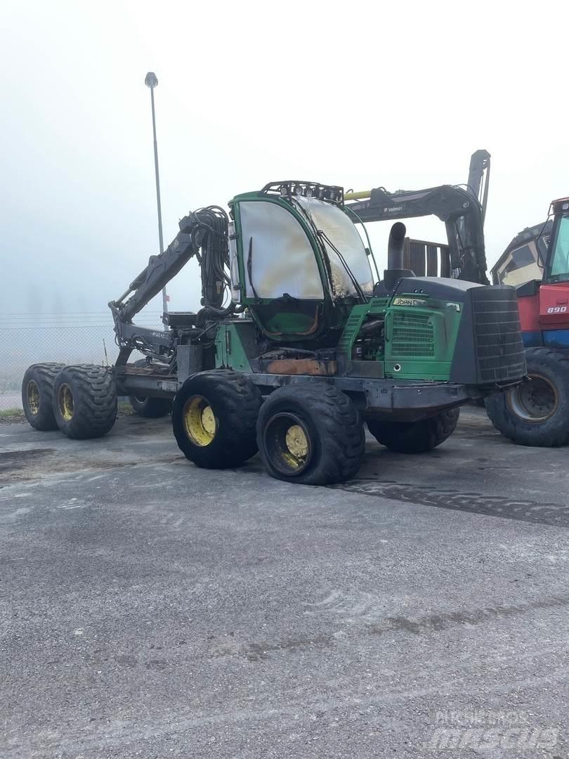 John Deere 1210E Forwarder