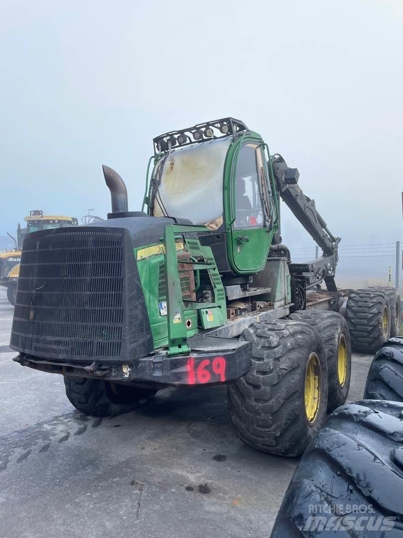 John Deere 1210E Forwarder