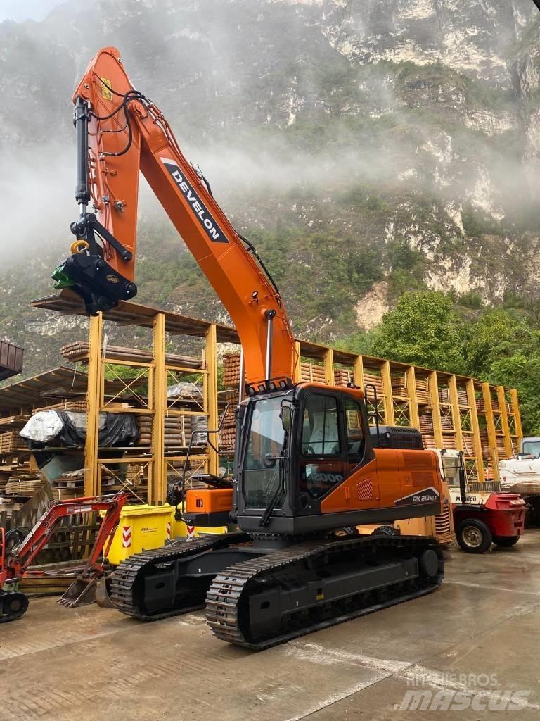 Develon DX 210 NLC-7 Raupenbagger