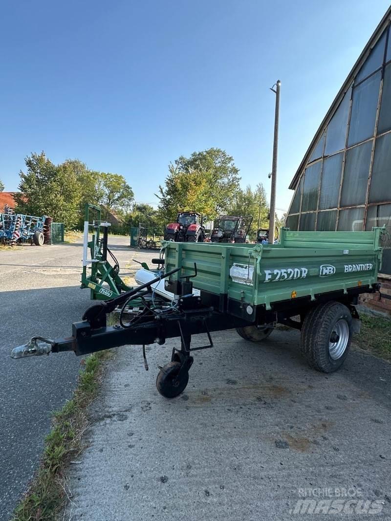 Brantner E 2520 Ballenanhänger