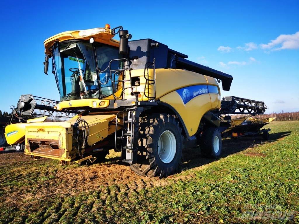 New Holland CX 8080 Mähdrescher